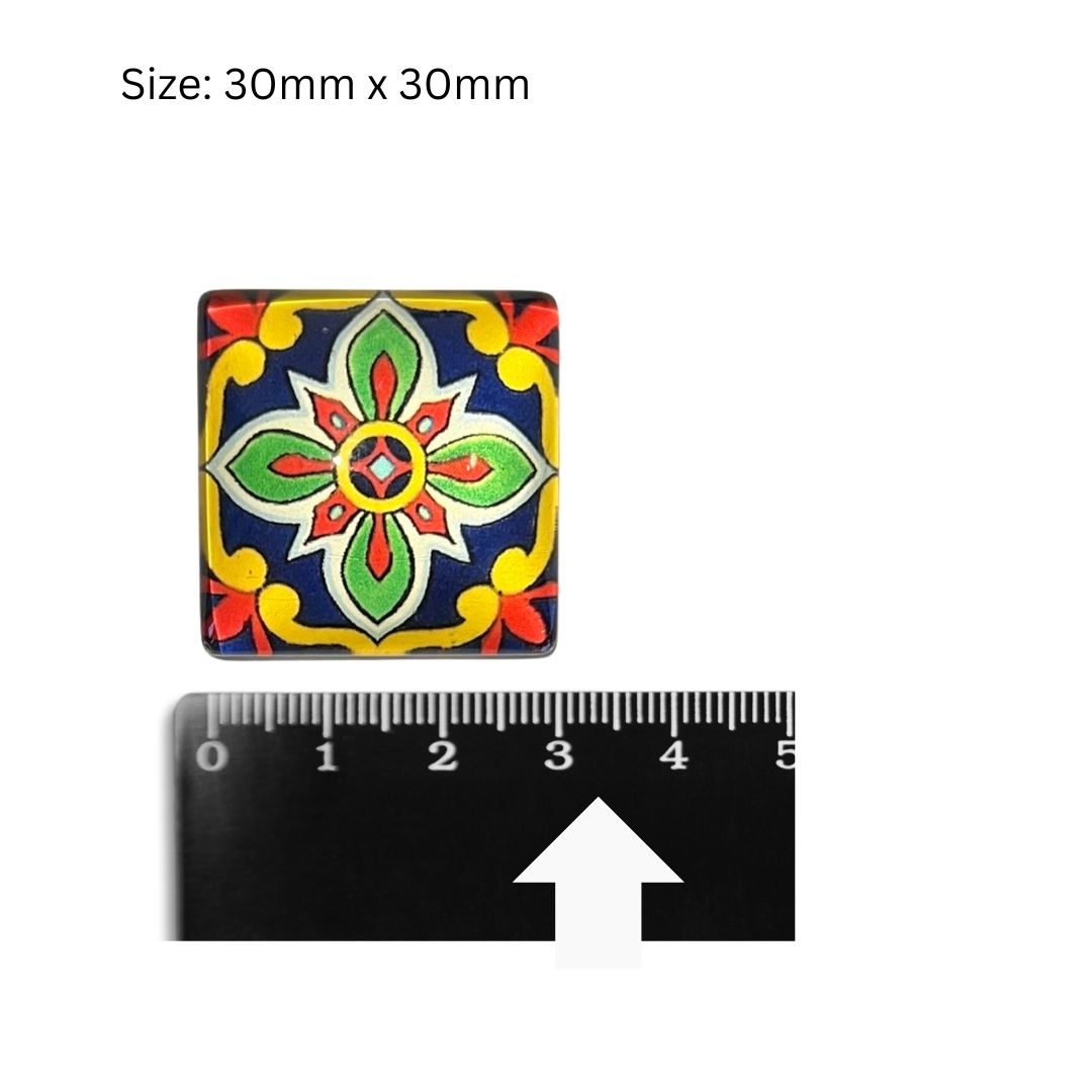 Glass Domed Insert D (30x30mm)