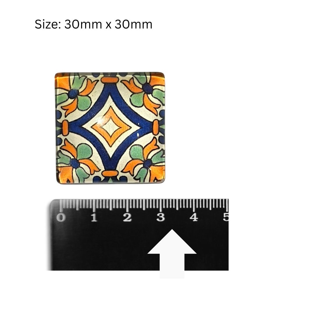 Glass Domed Insert N (30x30mm)