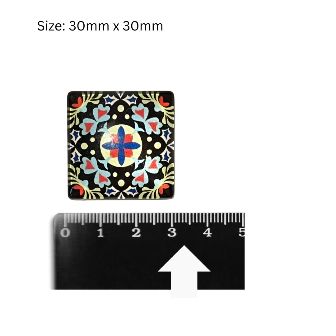 Glass Domed Insert M (30x30mm)